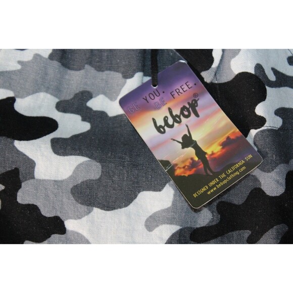 NWT BeBop Large Women Shorts Pocket Tie Waist Belted Linen Blend Black Gray Camo - Picture 3 of 10